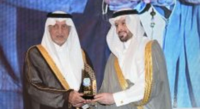 Sponsoring the award for the 100 most popular Saudi brands in the Saudi market